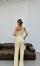 Aksesuar Detaylı Büzgülü Pantolon Takım Sarı Aksesuar Detaylı Büzgülü Pantolon Takım Sarı